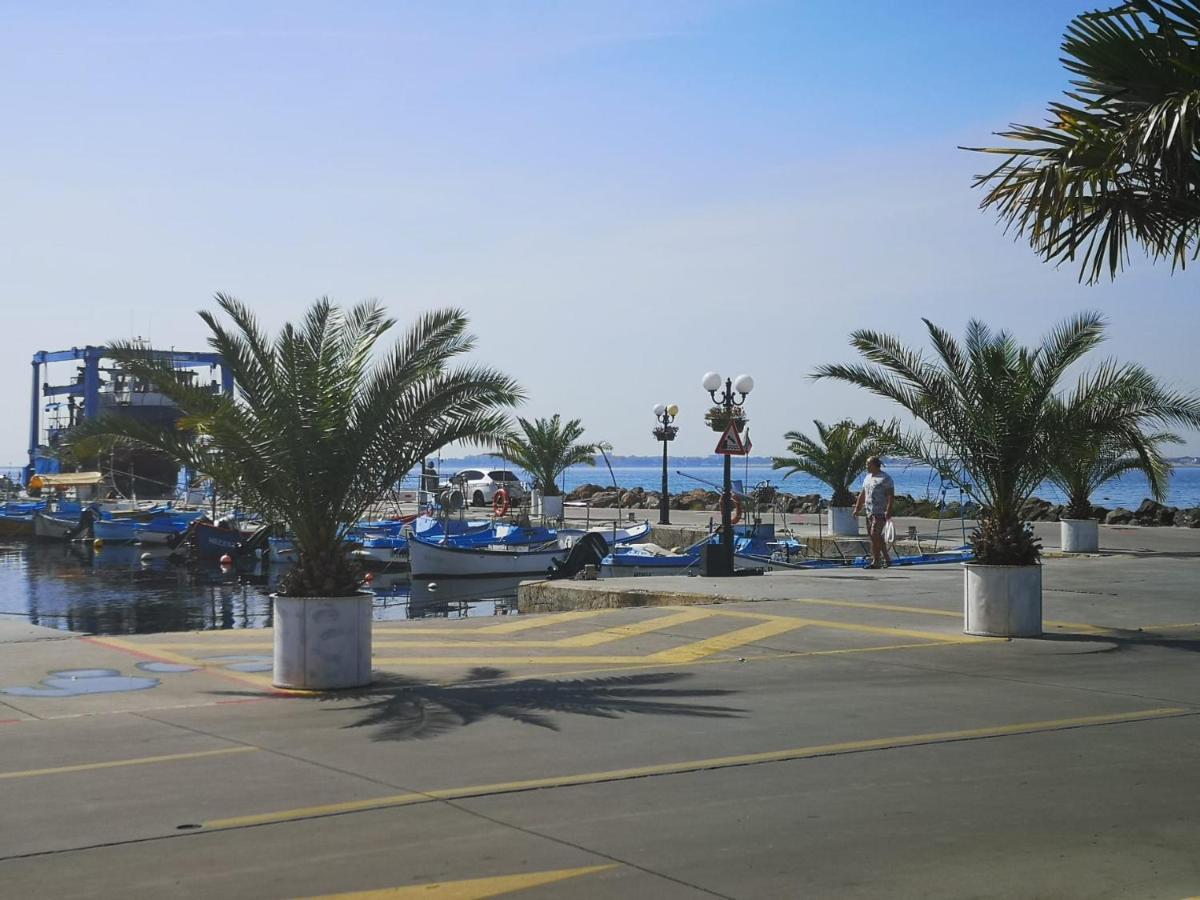 Appartamento Menada Sky Dreams Sveti Vlas Esterno foto